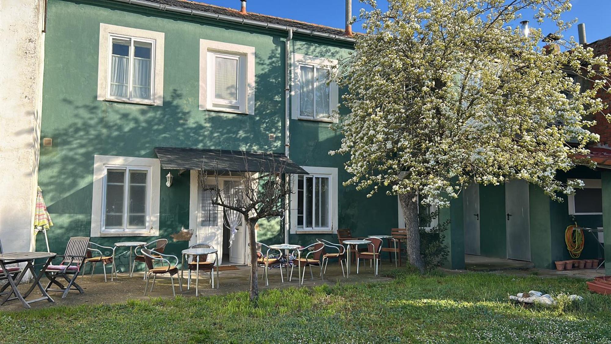 La Casa Verde Albergue San Martin del Camino Luaran gambar